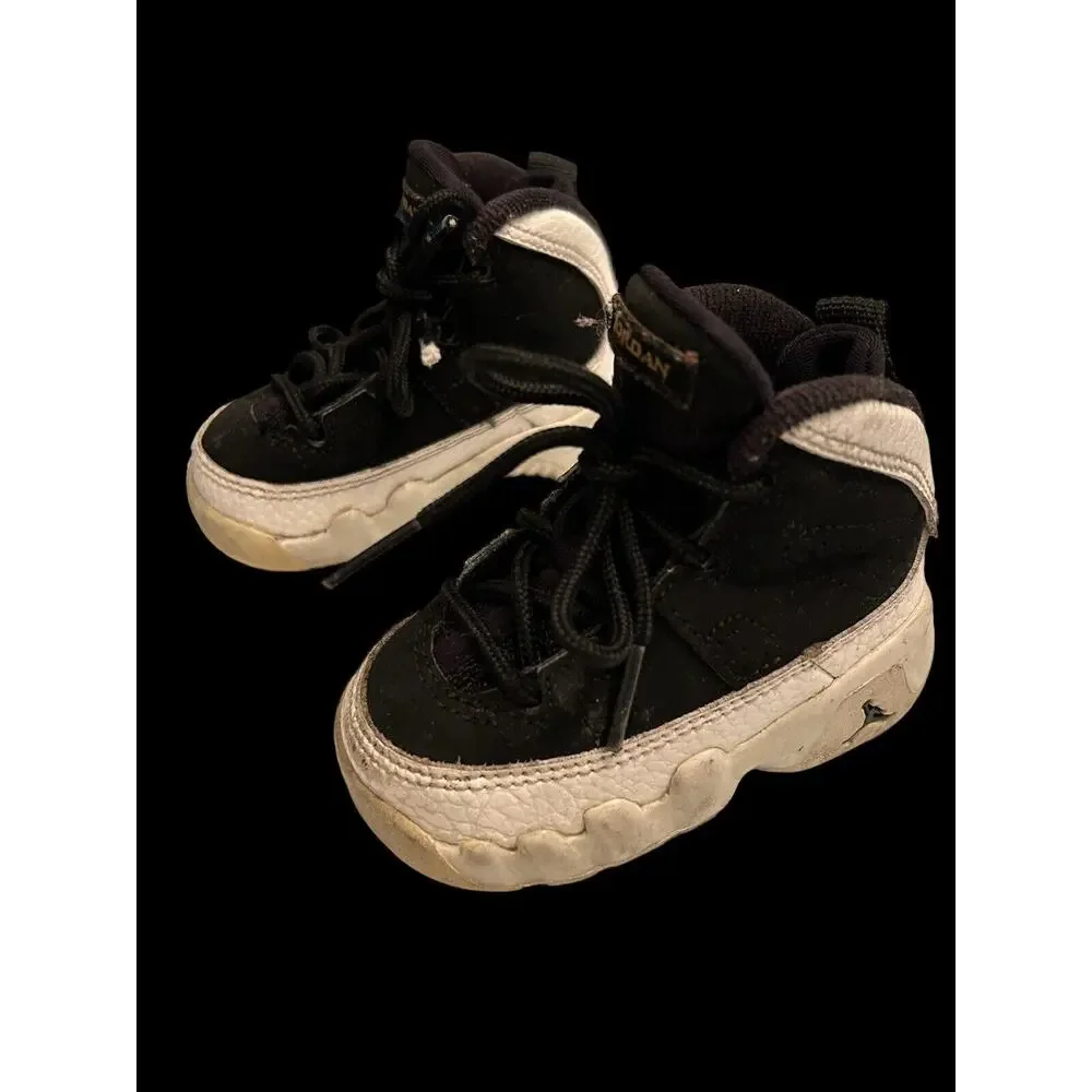 Jordan Toddler Black And White Shoes - Size 3C‎